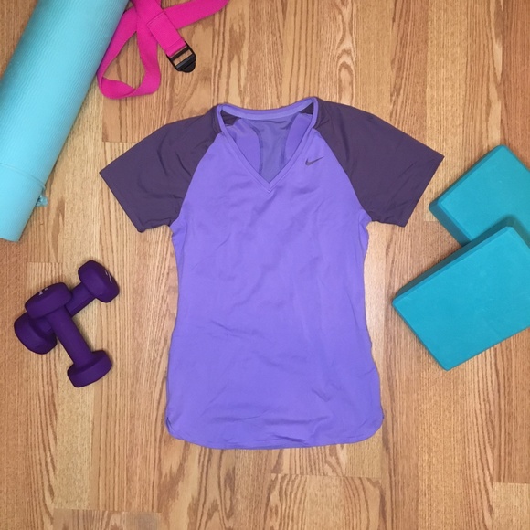 XS - Nike Top Shirt - Picture 3 of 5